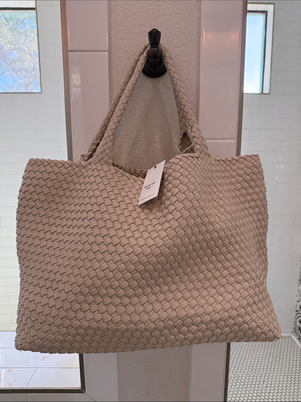 Moda Luxe woven bag NWT